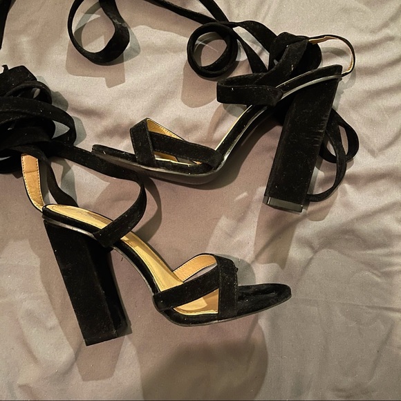 Lace up block heel - Picture 5 of 7